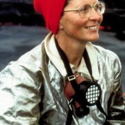 Katia Krafft 飾演 Self - Volcanologist (archive footage)