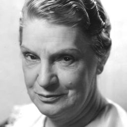 Lillian Harmer 飾演 Deborah