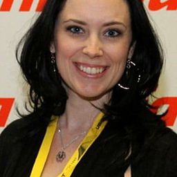 Mary Lankford Poiley 飾演 Birdie