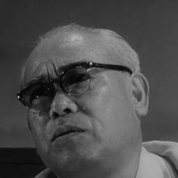 小川虎之助 飾演 