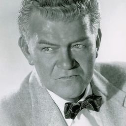 Jay C. Flippen 飾演 Hamilton Garth