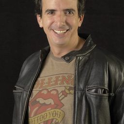 安東尼奧·聖尼特 飾演 