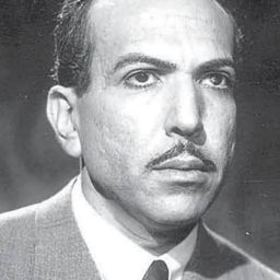 札基·洛斯通 飾演 Taher Pasha  الباشا