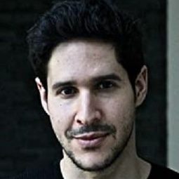 Ziad Abaza - 殺威瑪先生演員 飾演Salah