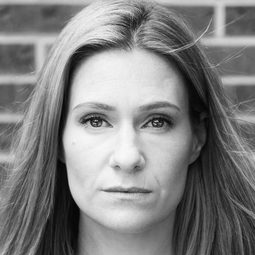 Janet Porter - 緣來就在聖誕溪演員 飾演Elisa Redding