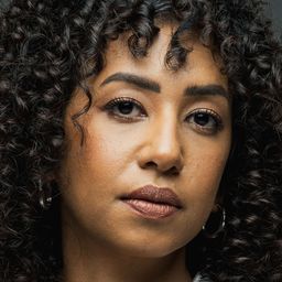 桑莫·沙沙 飾演 Past Sanaa