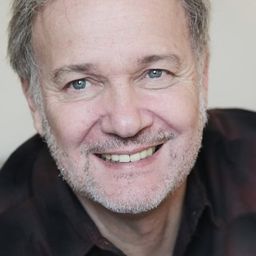 Jean-Marc Rousseau - Cycling with Molière演員 飾演Plumber