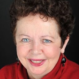 Angela Curran 飾演 Rita