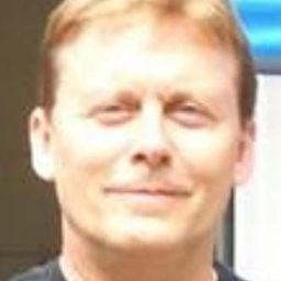 Steve Bulen 飾演 Quigley (voice)