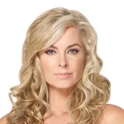 艾琳·戴維森 飾演 Dr. Hopkins