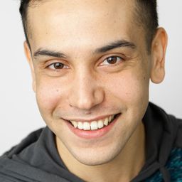 Isaac J. Cruz 飾演 Juan