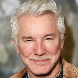 巴茲雷曼 飾演 Self