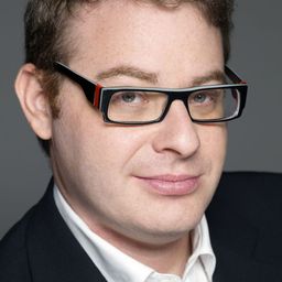 Axel Kuschevatzky 飾演 Intendente (voice)