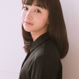 阪ノ上 茜 飾演 