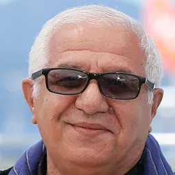 法里德·沙札迪·侯賽尼 飾演 Naser