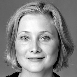 Kristina Törnqvist 飾演 Louise Rahmberg