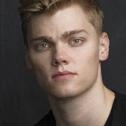 列維·麥登 - 環太平洋 2：起義時刻演員 飾演Ilya