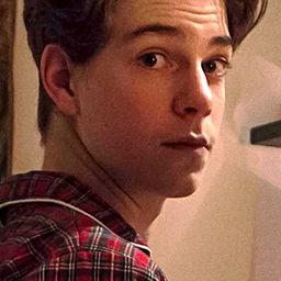 Milo Roussel 飾演 Sebastiano