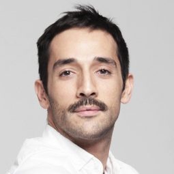 Miguel Flor De Lima - Parque Mayer演員 飾演Gigi Coreógrafo