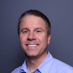 Clark Spencer 飾演 Self