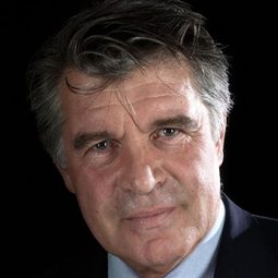 Oliver Tobias - Die Entführung aus dem Serail演員 飾演Pasha Selim