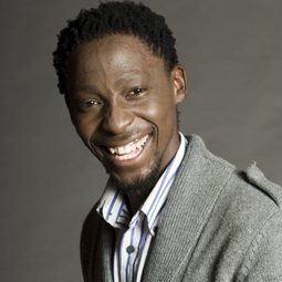 Wandile Molebatsi 飾演 Roderick