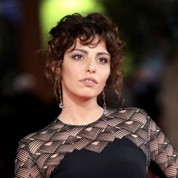 Irene Maiorino 飾演 