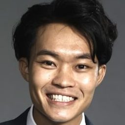 胡子彤 - 逆流大叔演員 飾演William