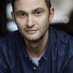 布蘭特·斯卡福特 飾演 George Troxel