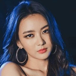 Nichaphat Chatchaipholrat 飾演 Yerm