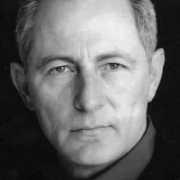 查爾斯·博斯威爾 飾演 