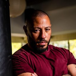 Carlos Schram 飾演 Zeroual's Goon #2