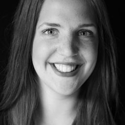 Anna Westin - 阿蒙正傳演員 飾演Sausage Seller