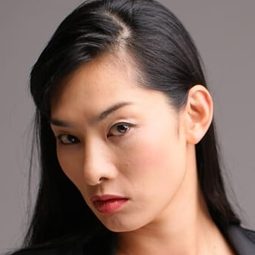 Yoshi Kuroiwa - 禍禍女演員 飾演Magamaga