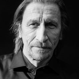 伊爾卡·克伊瓦拉 飾演 Jukka