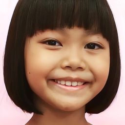 查南蒂查·柴帕 飾演 June