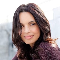 Siena Goines - The Least Among You演員 飾演Ruth Kelly