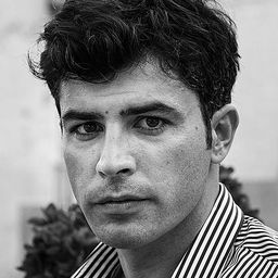 Carmine Recano - 幸運女神演員 飾演dottore