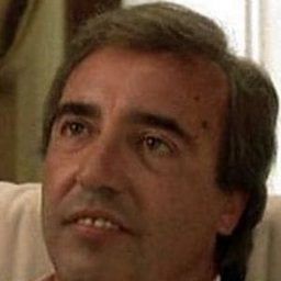 Angelo Bernabucci - 聖誕假期 90演員 飾演scommettitore di cavalli