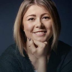 Ada Kukkonen - 爸B冇得揀演員 飾演Jannika