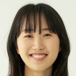 Jung Soo-ha 飾演 Jung-in / Customer Oh Joo-yeon (voice)