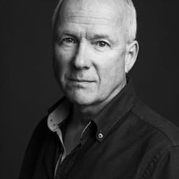 Pontus Gustafsson 飾演 Bloom (voice)