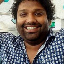 Vipin Atley 飾演 Nurse Benny