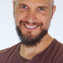 Andres Weiss 飾演 Chef Wallace Dock