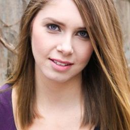 Sarah Beaudin 飾演 Caller 5 - Abby (voice)