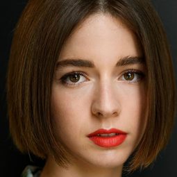 Mariana Di Girolamo - 追殺騎師演員 飾演Ana