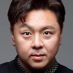 Moon Won-ju 飾演 Monk in Training