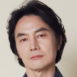 林亨國 飾演 Captain