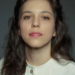 Sara Antunes - 放逐演員 飾演