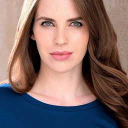 Jean Louise O'Sullivan 飾演 Lexi